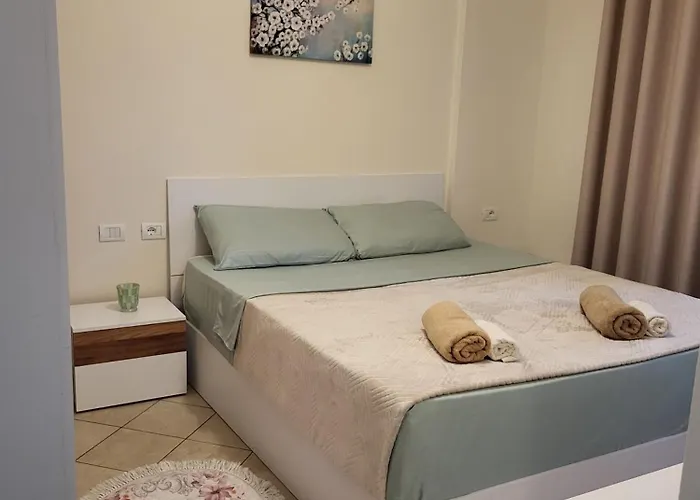 Ina's * 地拉那